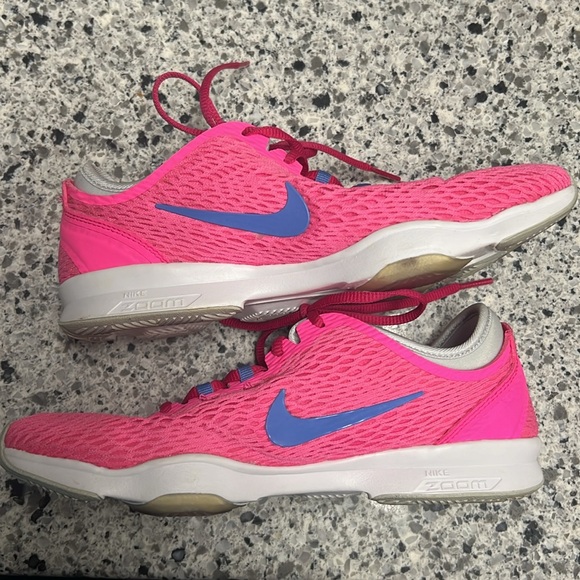 Nike Zoom Fit Womens Pink Lace Up Trainer - Picture 2 of 8